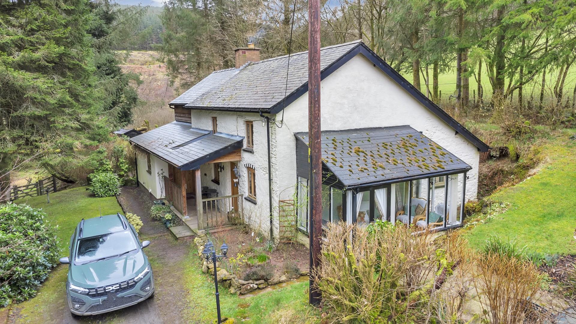 Foel Goch,, Llanidloes, SY18 6PS Estate Agents & Auctioneers